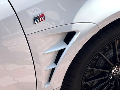 صورة مصغرة 37 لـ 2025 Toyota GR YARIS