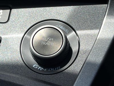 صورة مصغرة 52 لـ 2025 Toyota GR YARIS