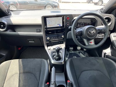 2025 Toyota GR YARIS photo 2