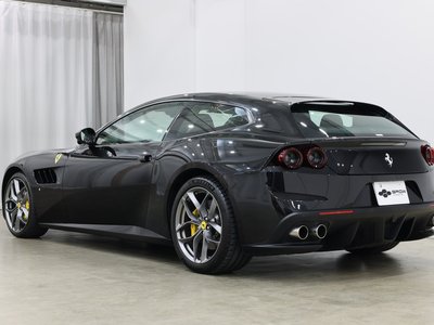 2020 Ferrari GTC4 LUSSO — фото 7