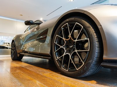 2025 Aston Martin VANQUISH — фото 11