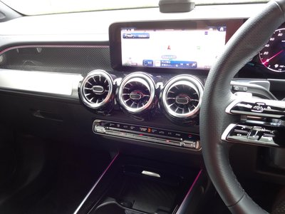 2025 Mercedes-BENZ GLB 缩略图 9