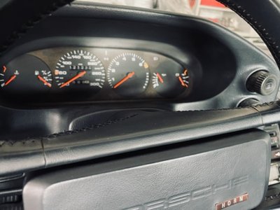 1988 Porsche 928 照片 45