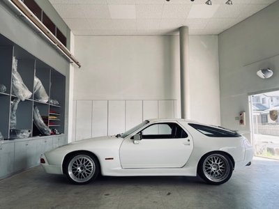 1988 Porsche 928 照片 52