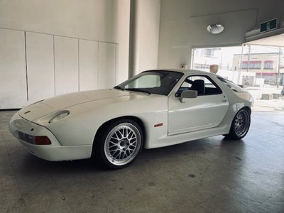1988 Porsche 928 照片 50