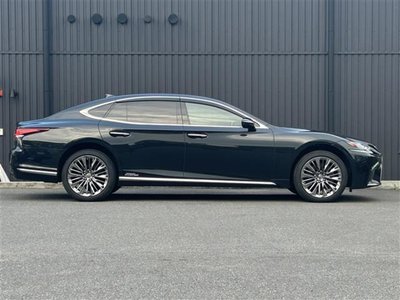 2017 Lexus LS photo 5