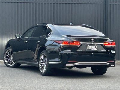 2017 Lexus LS photo 7