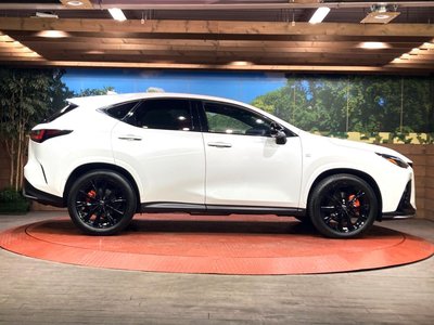 صورة مصغرة 23 لـ 2023 Lexus NX