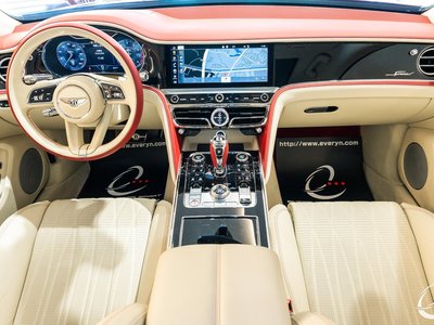 2024 Bentley FLYING SPUR — фото 2