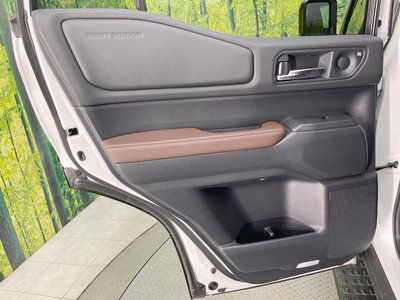 صورة 45 لـ 2024 Toyota LAND CRUISER 250