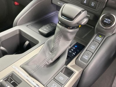 صورة 25 لـ 2024 Toyota LAND CRUISER 250
