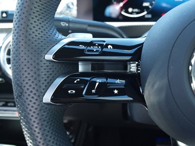 2025 Mercedes-BENZ CLA thumbnail 38