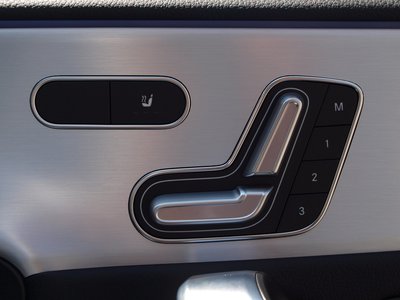 2025 Mercedes-BENZ CLA thumbnail 36