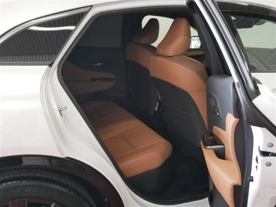 صورة مصغرة 6 لـ 2025 Toyota CROWN SPORT