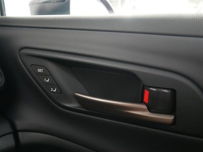 صورة مصغرة 35 لـ 2025 Toyota CROWN SPORT