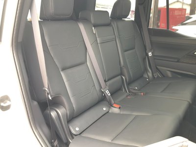 صورة 50 لـ 2025 Lexus GX