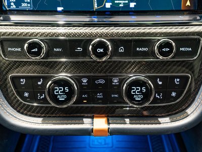 2022 Bentley BENTAYGA — миниатюра 44