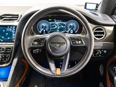 2022 Bentley BENTAYGA — миниатюра 19