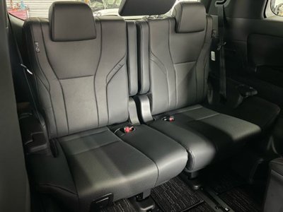 صورة 63 لـ 2025 Toyota ALPHARD