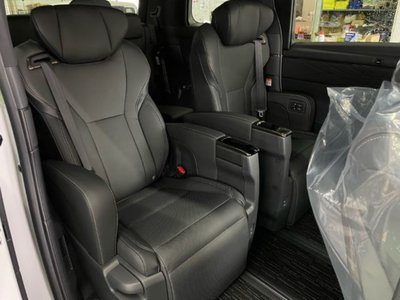 صورة 56 لـ 2025 Toyota ALPHARD
