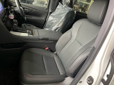 صورة 52 لـ 2025 Toyota ALPHARD