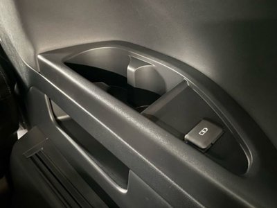 صورة 62 لـ 2025 Toyota ALPHARD
