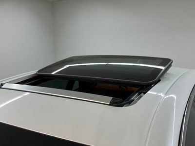 2023 Lexus LS photo 7