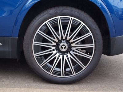 2025 Mercedes-BENZ GLA photo 8