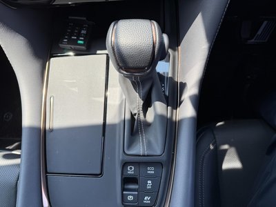 صورة 17 لـ 2024 Toyota ALPHARD