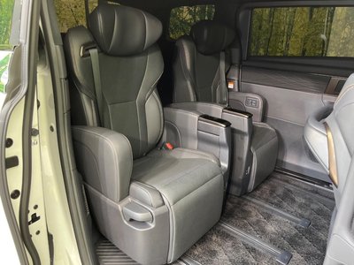 صورة 9 لـ 2024 Toyota ALPHARD