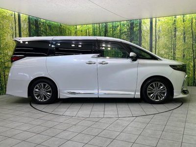 صورة 55 لـ 2024 Toyota ALPHARD