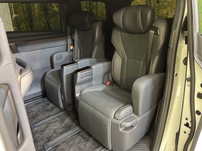 صورة 32 لـ 2024 Toyota ALPHARD