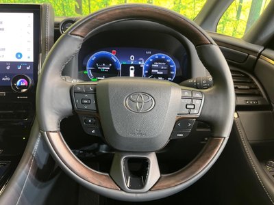 صورة 12 لـ 2024 Toyota ALPHARD