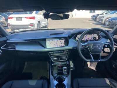 صورة 6 لـ 2021 AUDI E-TRON GT QUATTRO