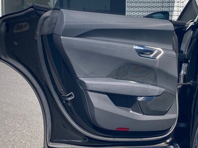 صورة 80 لـ 2021 AUDI E-TRON GT QUATTRO