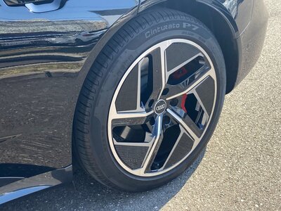 صورة 88 لـ 2021 AUDI E-TRON GT QUATTRO