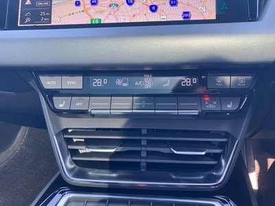 صورة 19 لـ 2021 AUDI E-TRON GT QUATTRO