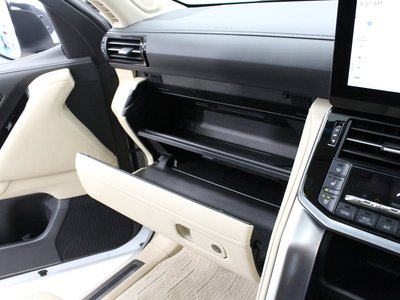 2025 Toyota LAND CRUISER 300 照片 57