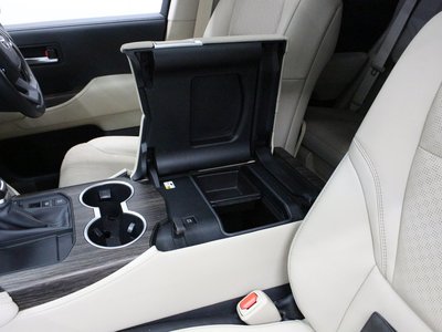 2025 Toyota LAND CRUISER 300 照片 76