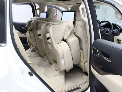 2025 Toyota LAND CRUISER 300 照片 35