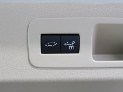 2025 Toyota LAND CRUISER 300 照片 41