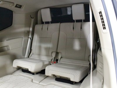 2025 Toyota LAND CRUISER 300 照片 34