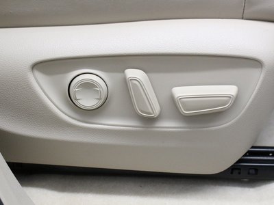 2025 Toyota LAND CRUISER 300 照片 43