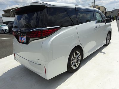 2024 Toyota ALPHARD 照片 8