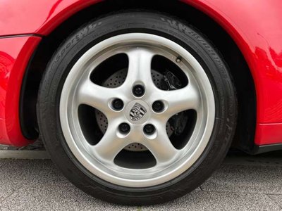 صورة مصغرة 28 لـ 1995 Porsche 911