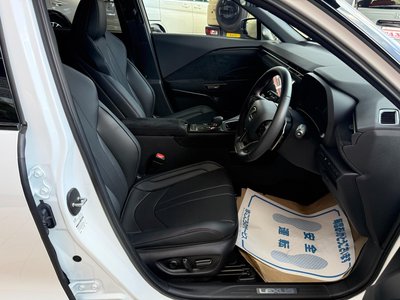 صورة 15 لـ 2024 Lexus LBX