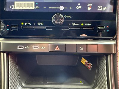 صورة 22 لـ 2024 Lexus LBX