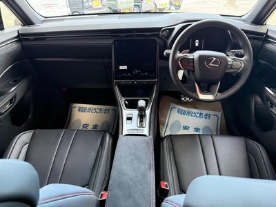 صورة 12 لـ 2024 Lexus LBX