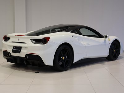 2016 Ferrari 488 GTB 照片 10