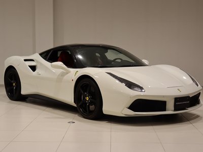 2016 Ferrari 488 GTB 照片 12